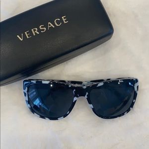 NEW Versace Sunglasses Black & White